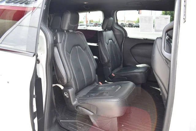 Used 2019 White Chrysler Touring L image 21