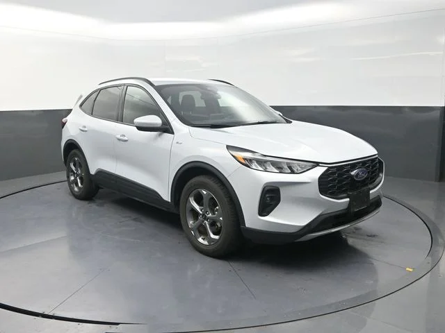 Used 2025 Silver Ford ST-Line Select image 10
