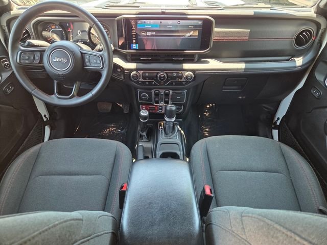 Used 2024 White Jeep Rubicon image 18