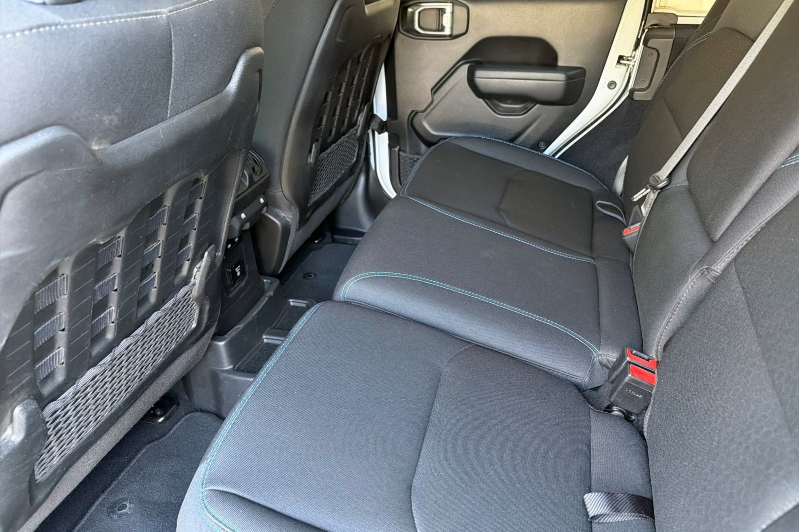 Used 2022 Bright White Clearcoat Jeep Unlimited Rubicon 4xe image 13