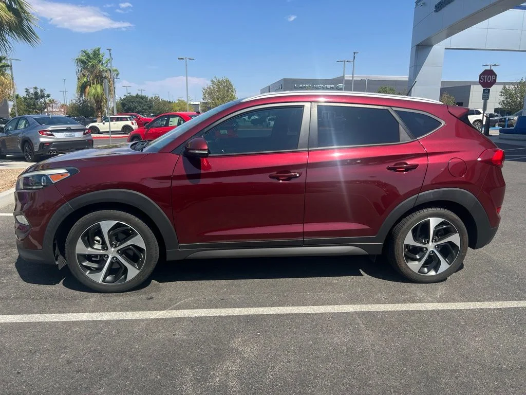 Used 2016 Red Hyundai Sport image 5