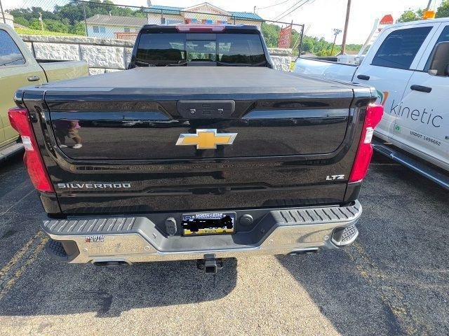 Used 2021 Black Chevrolet LTZ image 3