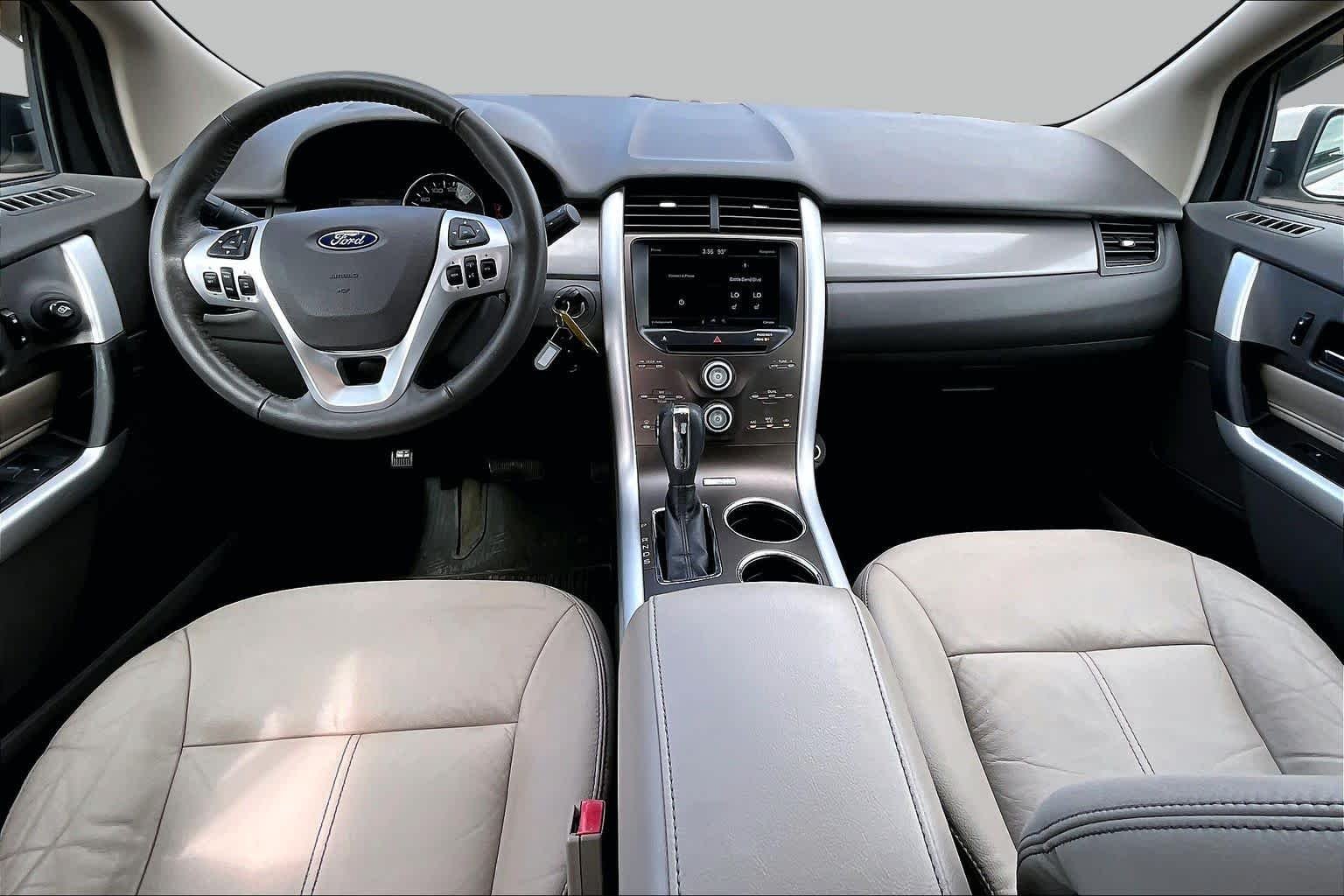 Used 2013 White Platinum Metallic Tri-Coat Ford SEL image 18