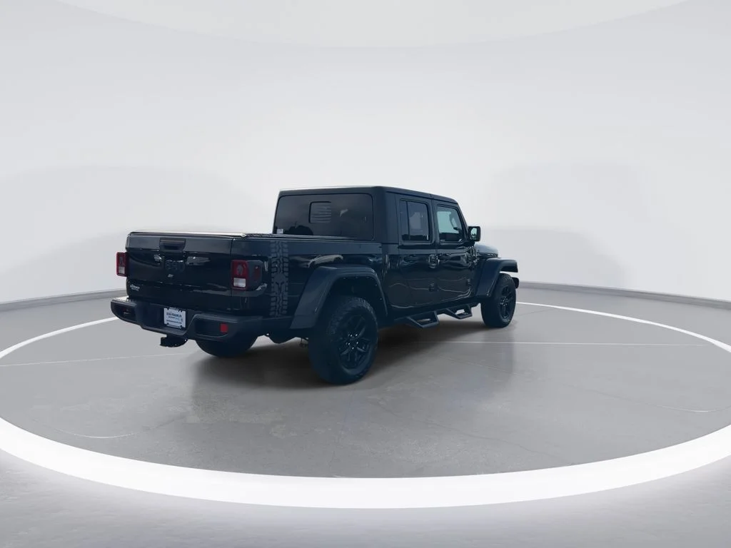 Used 2022 Black Jeep Altitude image 8