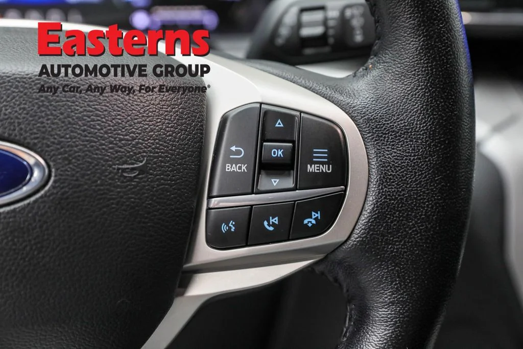 Used 2023 Red Ford XLT image 16
