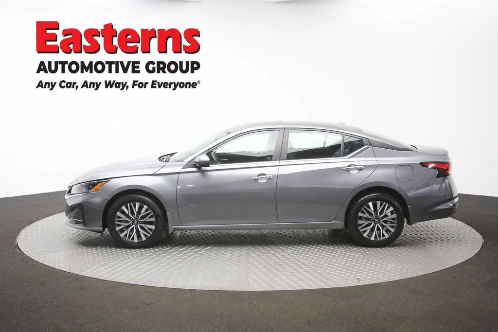 Used 2024 Gray Nissan 2.5 SV image 56
