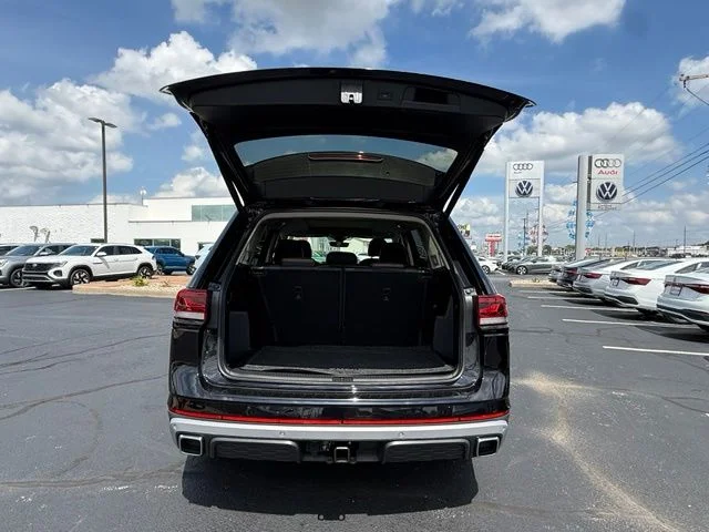 New 2026 Black Volkswagen 2.0T Peak Edition image 3