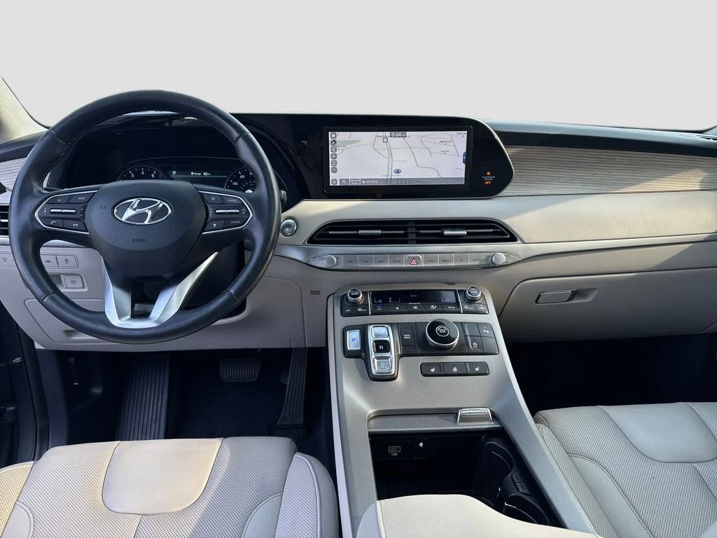 Used 2021 Graphite Hyundai SEL image 19
