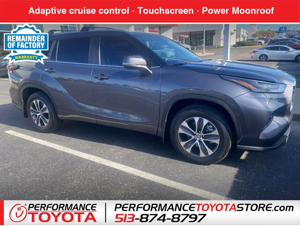 Used 2025 Magnetic Gray Metallic Toyota XLE image 1