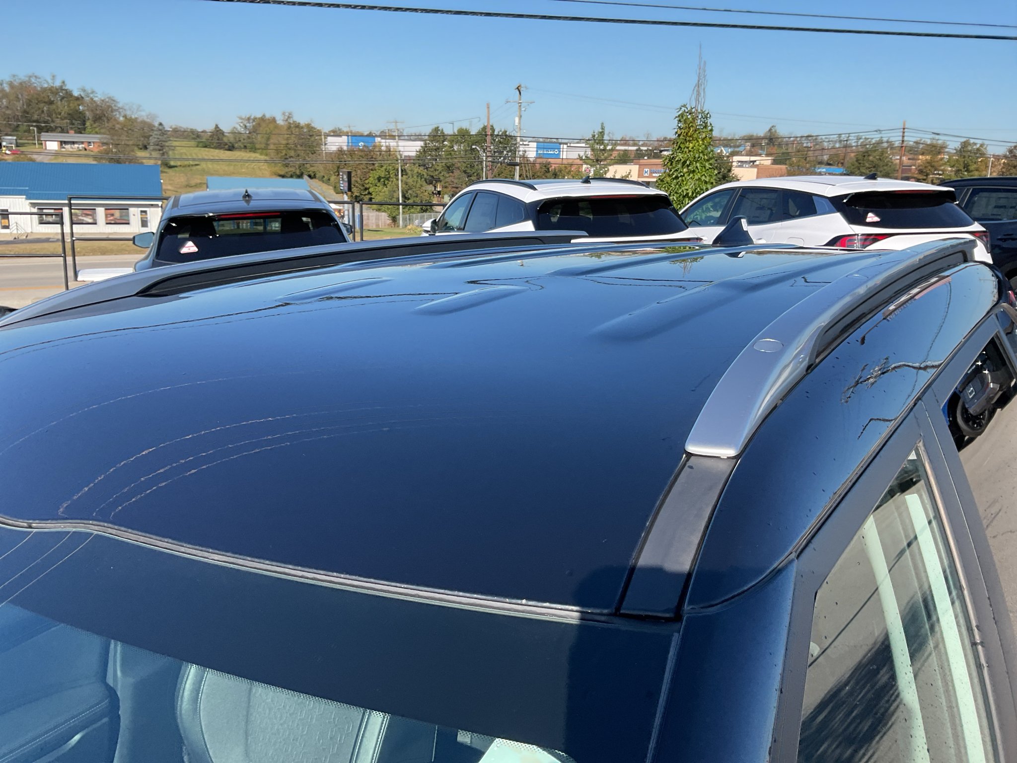 Used 2025 Clear White/Black Roof Kia S image 6