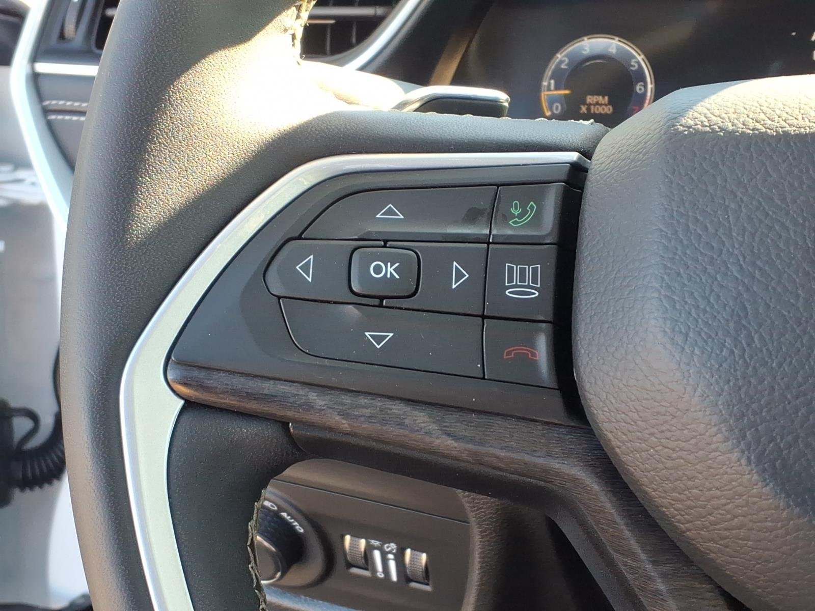 Certified Used 2023 White/off-white Jeep Limited image 10