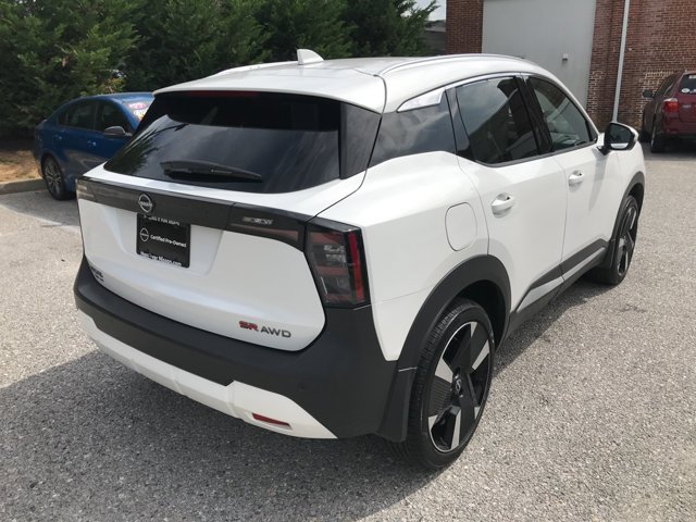 Used 2025 Aspen White Tricoat Nissan SR image 7