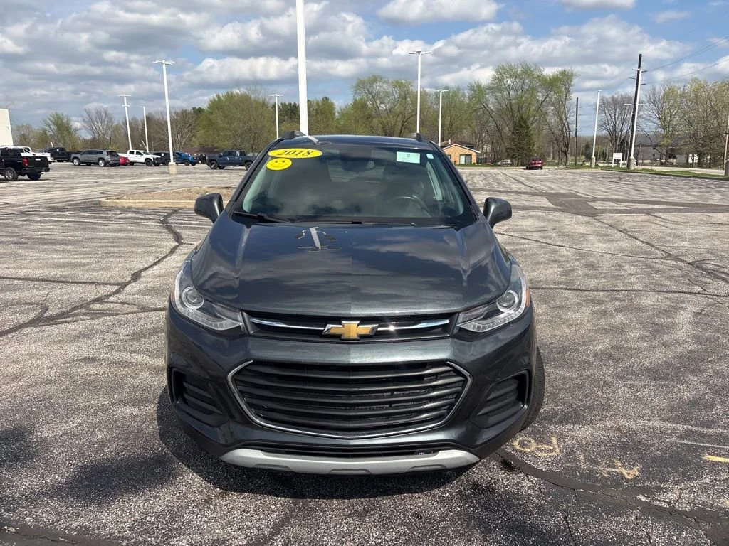 Used 2018 Chevrolet Trax LT with VIN KL7CJPSB0JB690076 for sale in Michigan City, IN