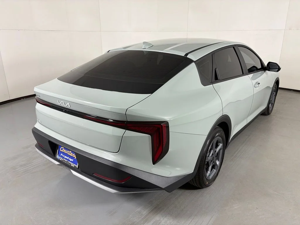 New 2026  Kia LXS image 8