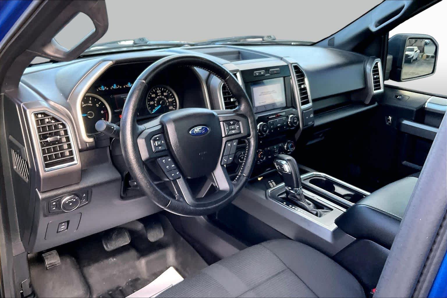 Used 2016 Blue Flame Metallic Ford XLT image 16