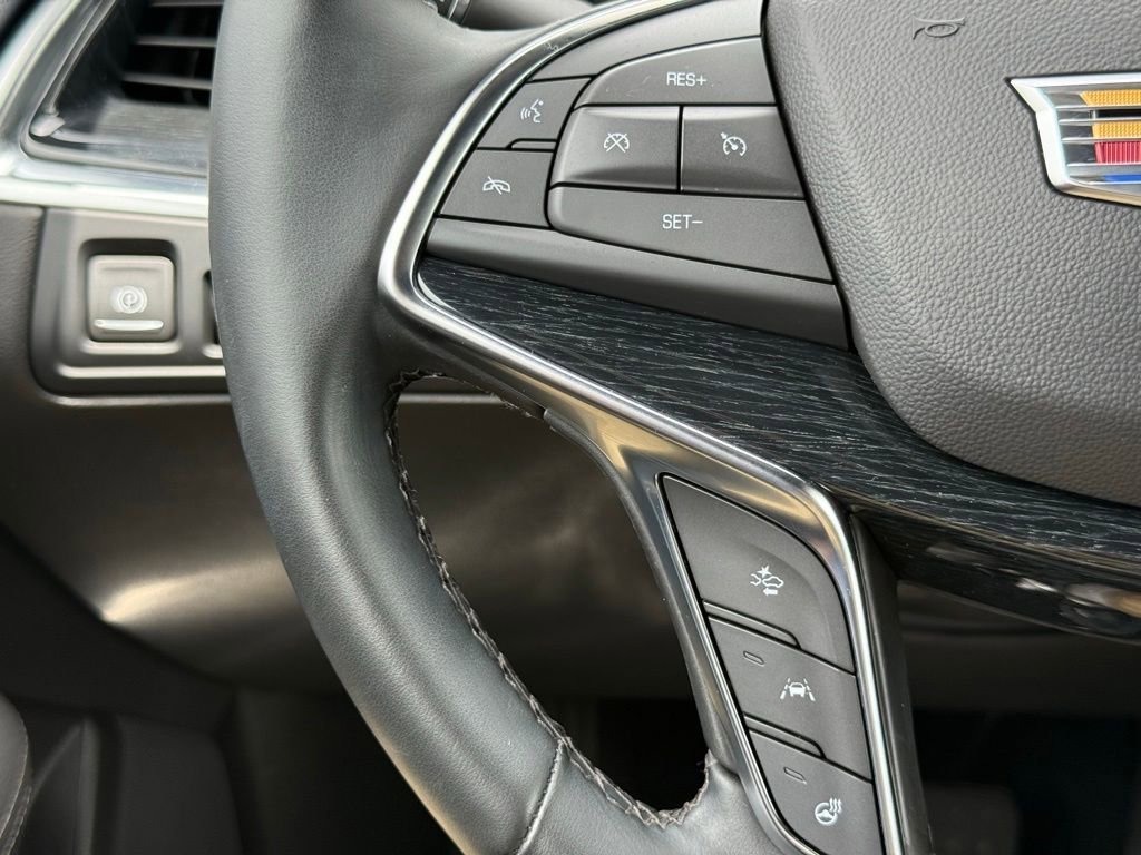 Used 2025 Stellar Black Metallic Cadillac Premium Luxury image 30