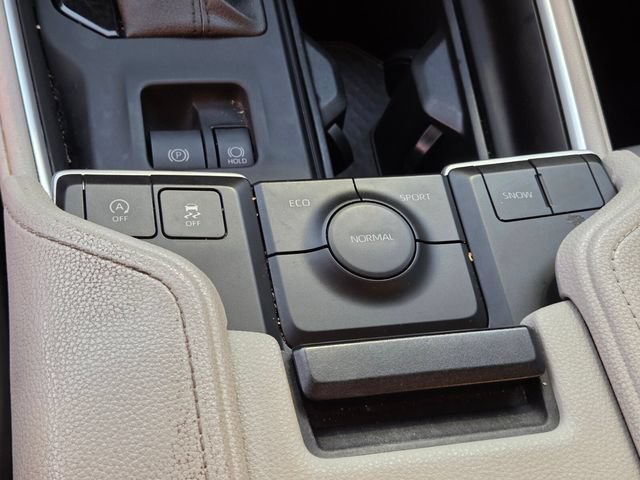 2024 Toyota Grand Highlander XLE - Photo 25
