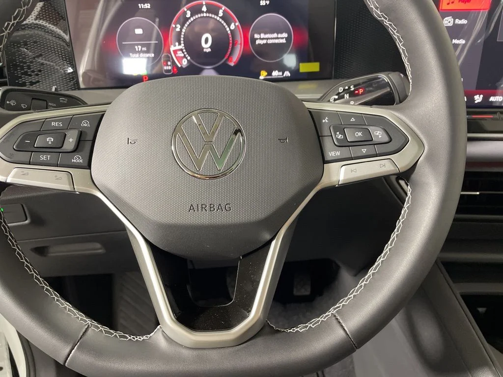 New 2026 White/off-white Volkswagen 2.0T SE image 14