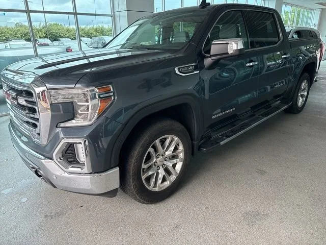 Used 2021 DARK SKY METALLIC GMC SLT image 3