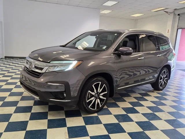 Used 2021  Honda Touring image 3