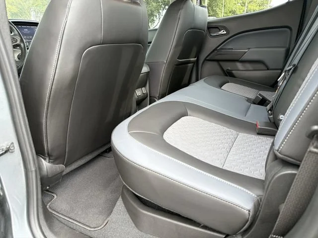 Used 2022 Satin Steel Metallic Chevrolet Z71 image 19