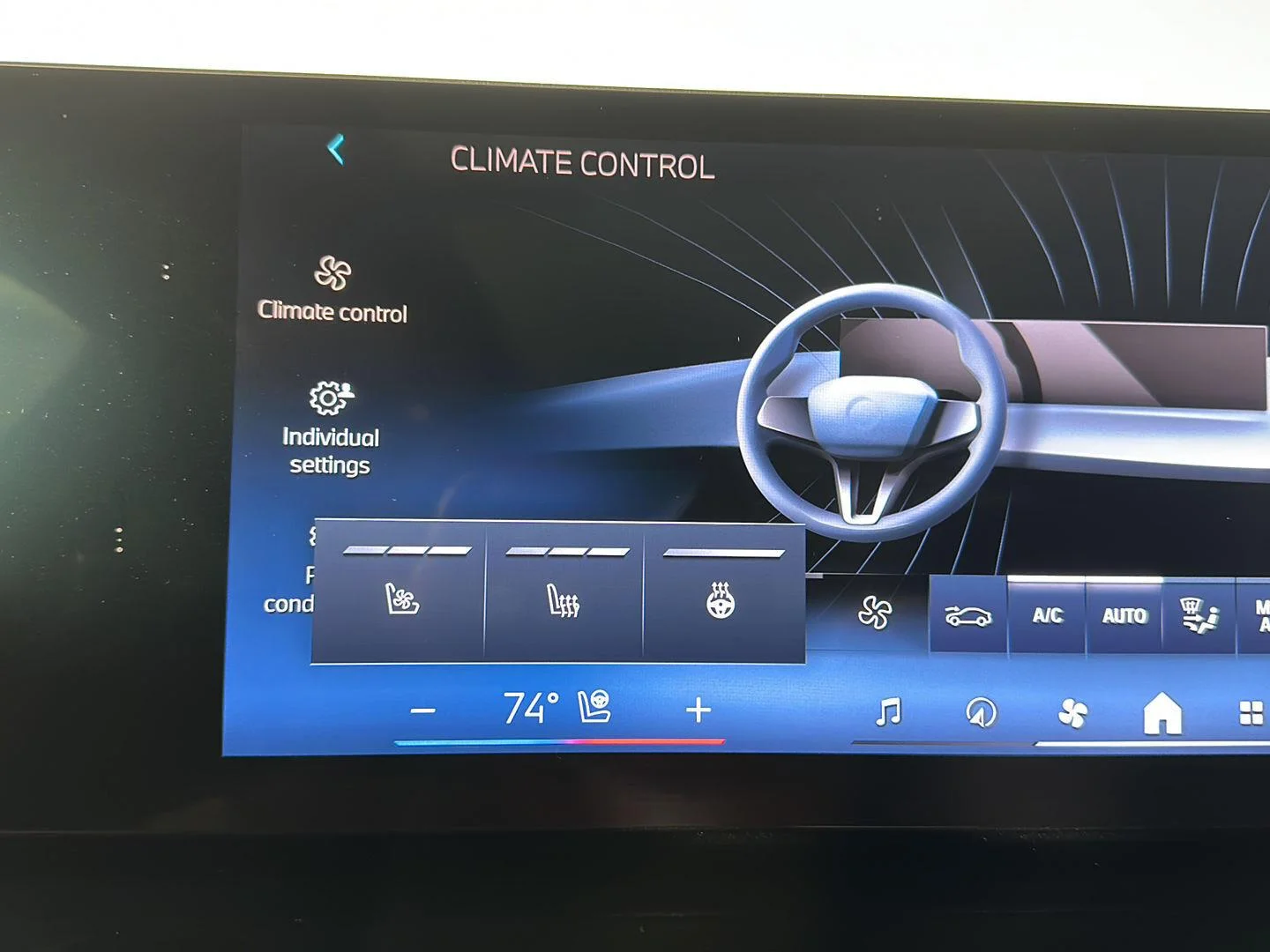 Used 2024 Mineral White Metallic BMW xDrive40i image 17