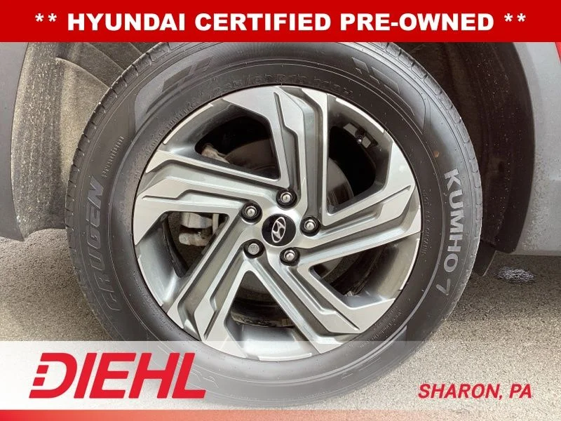 Used 2023 Red Hyundai SEL image 9