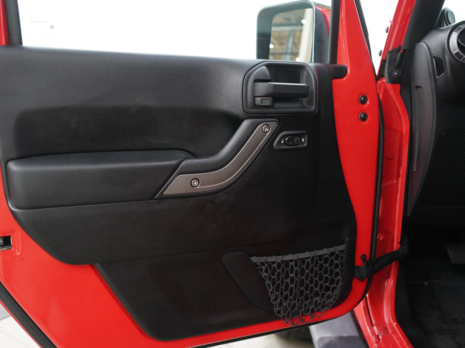 Used 2013 Rock Lobster Clearcoat Jeep Sport image 14
