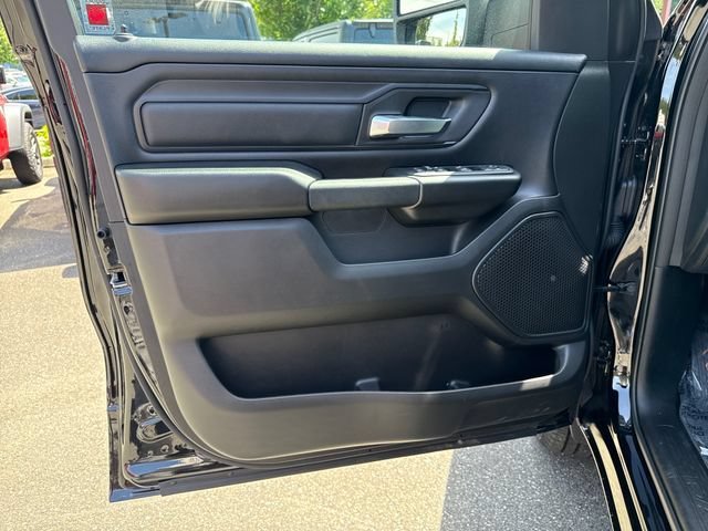 New 2026 Diamond Black Crystal Pearl-Coat Exterior Paint RAM Express image 15