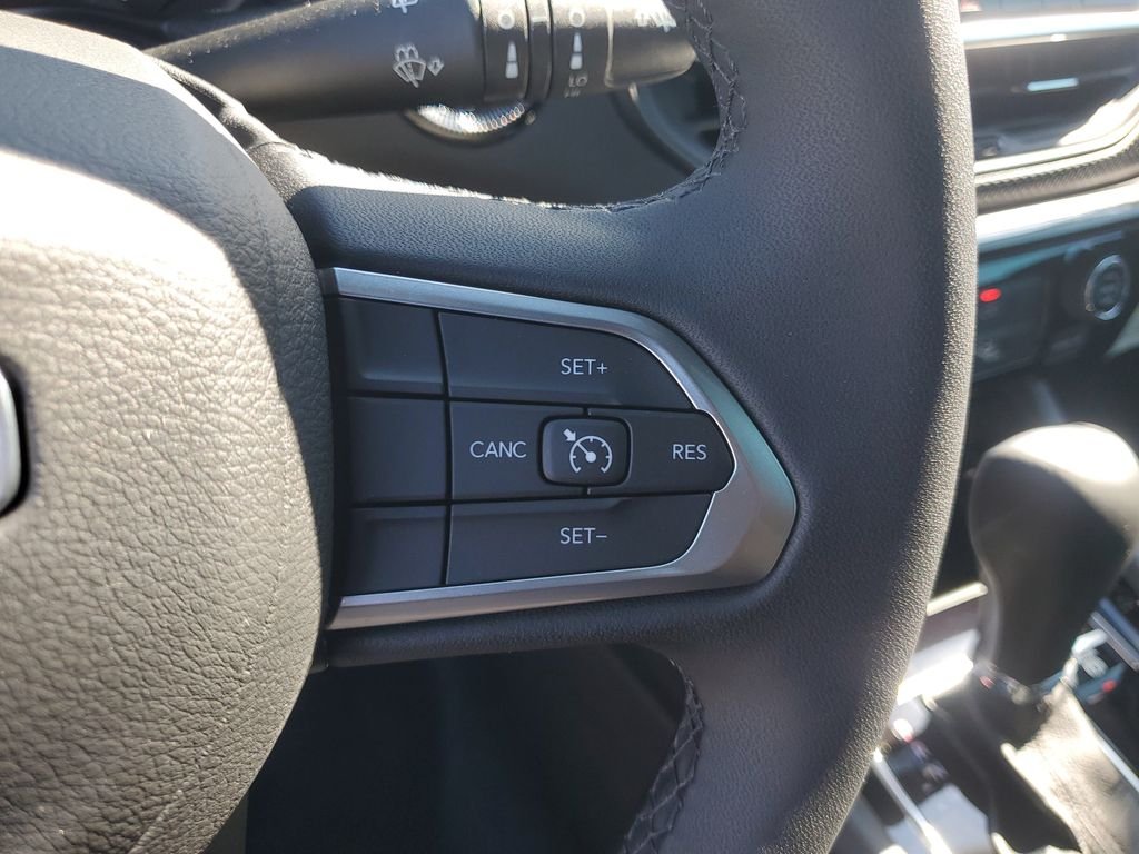 Used 2026 Black Jeep Latitude image 16