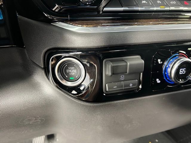 New 2026 Sterling Metallic GMC SLE image 28