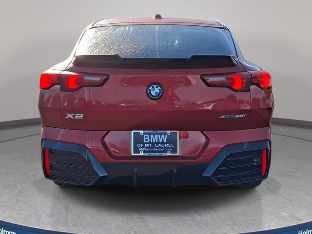New 2026 Vegas Red Metallic BMW xDrive28i image 5