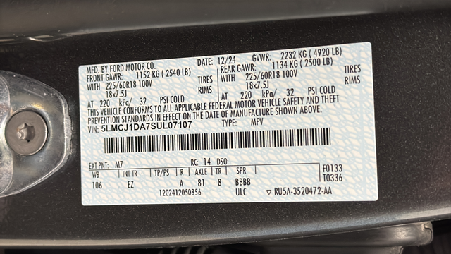 Used 2025 Asher Gray Metallic Clearcoat Lincoln Premiere image 27