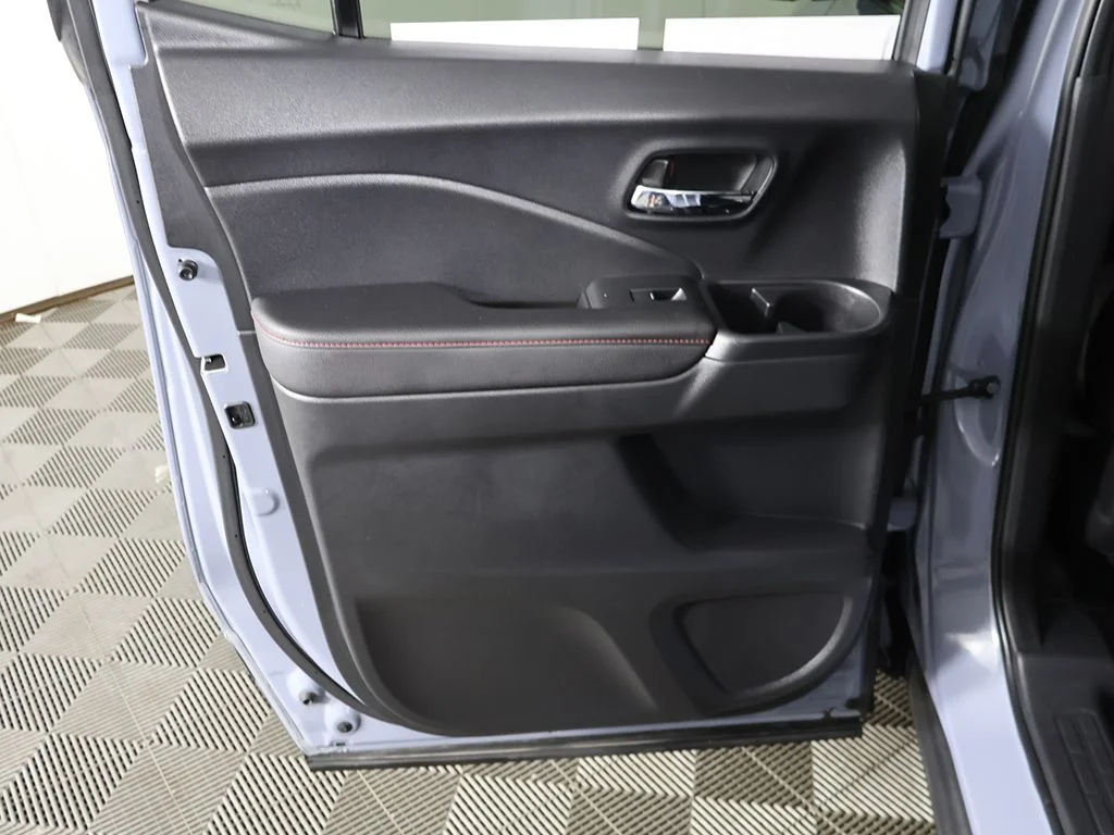 2025 Honda Ridgeline Black Edition - Photo 26