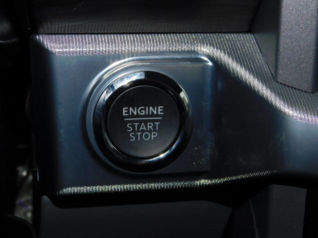 New 2026 Star White Metallic Tri-Coat Ford Lariat® image 33