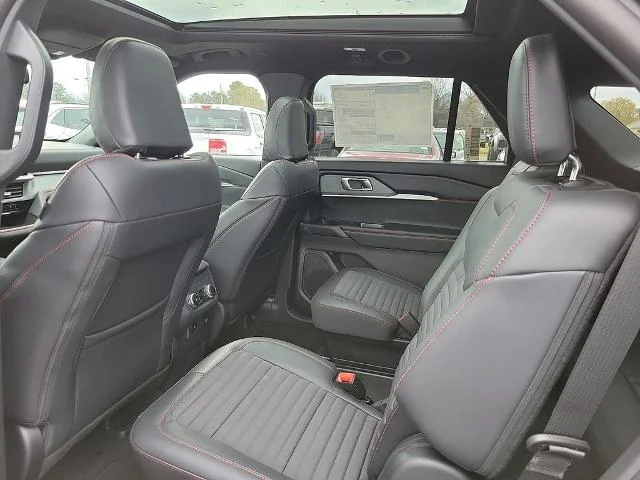 New 2026 Carbonized Gray Metallic Ford ST-Line image 10