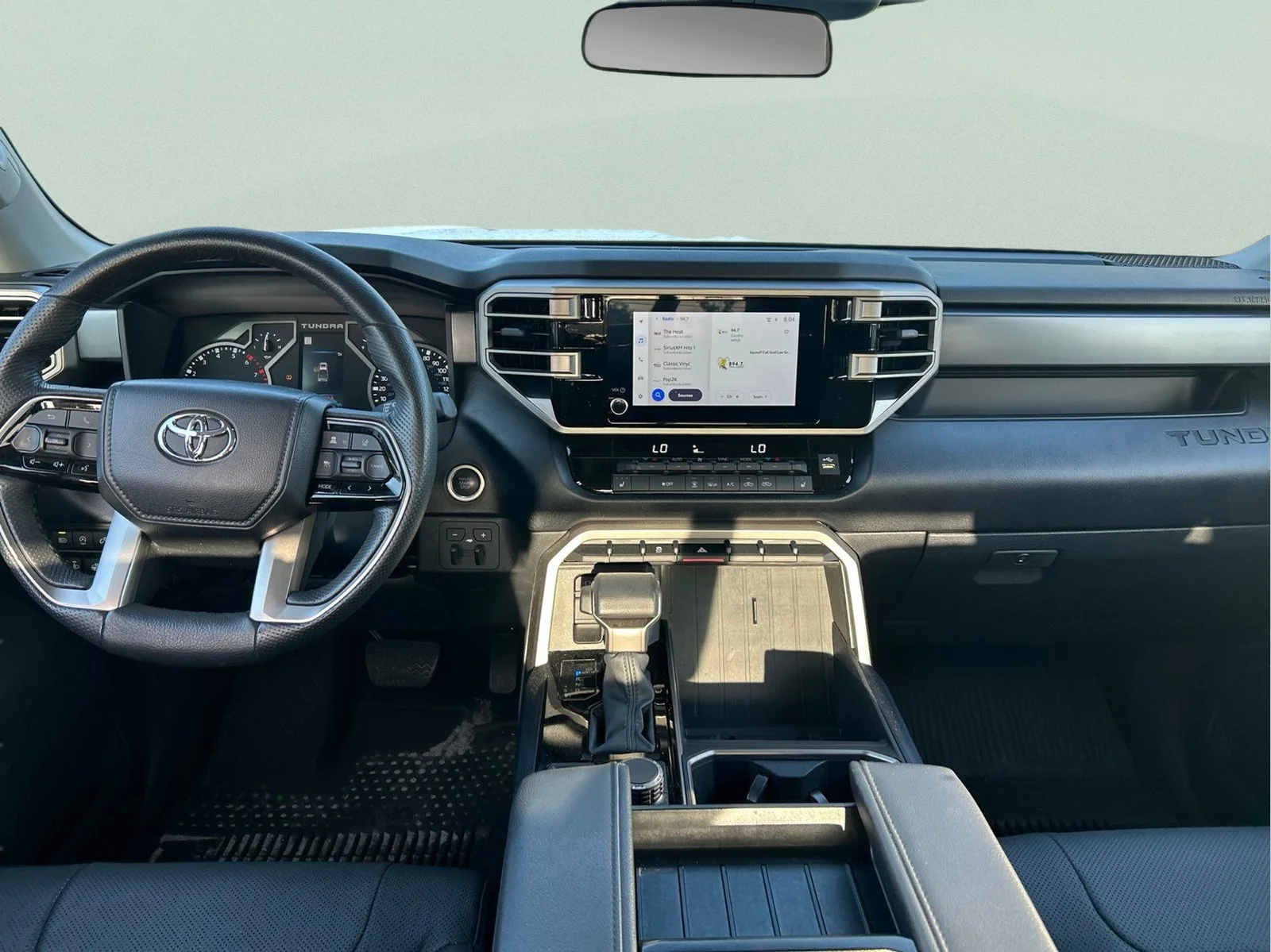 Used 2024 Ice Toyota SR5 image 13