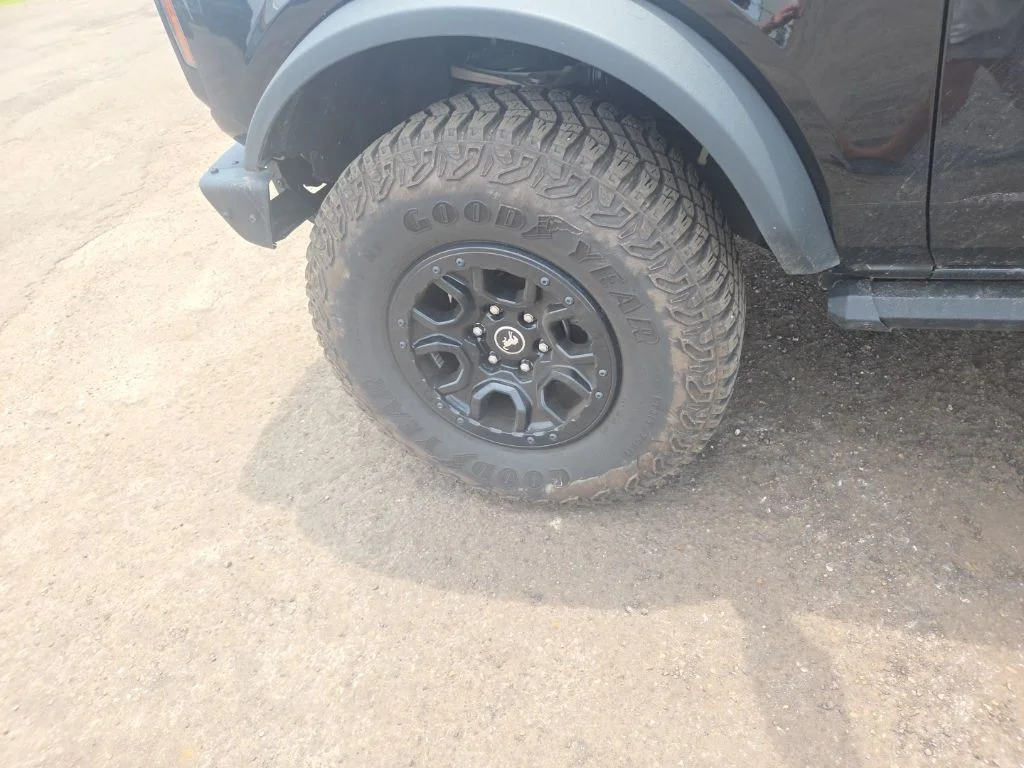 Used 2024 Black Ford Wildtrak image 13