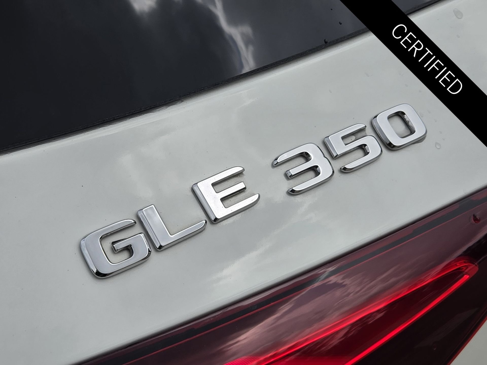 Certified Used 2026 Polar White Mercedes-Benz GLE 350 image 13