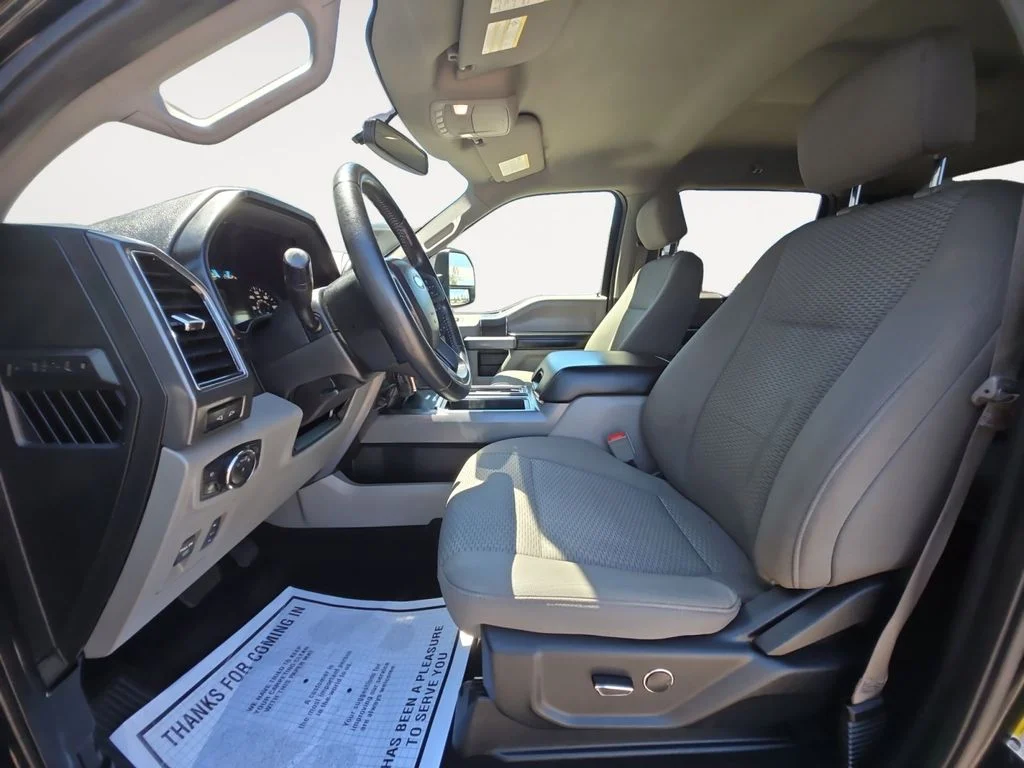 Used 2018 Black Ford XLT image 9