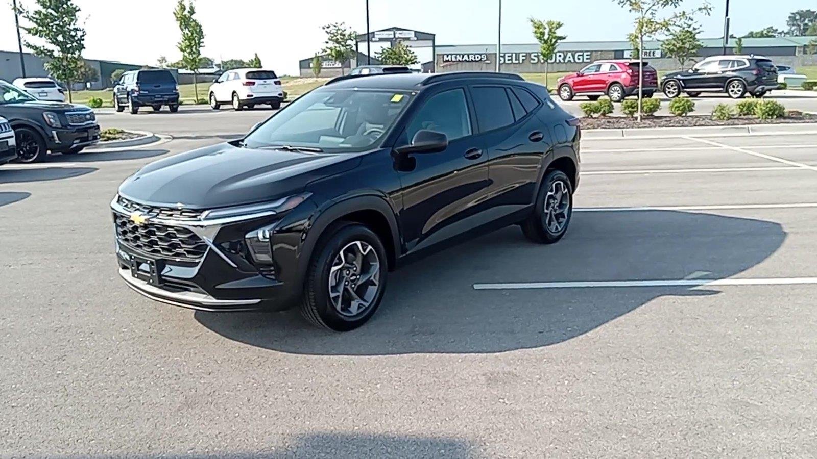 2026 Chevrolet Trax LT - Photo 4
