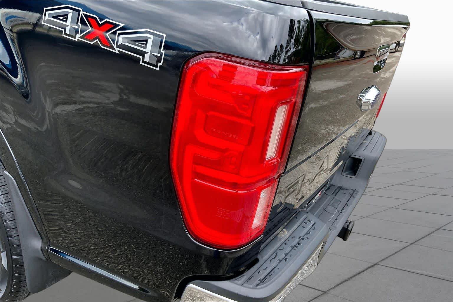 Used 2021 Shadow Black Ford LARIAT image 29