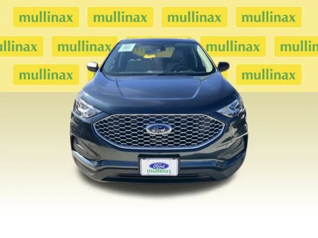 New 2024 Blue Ford SE image 14