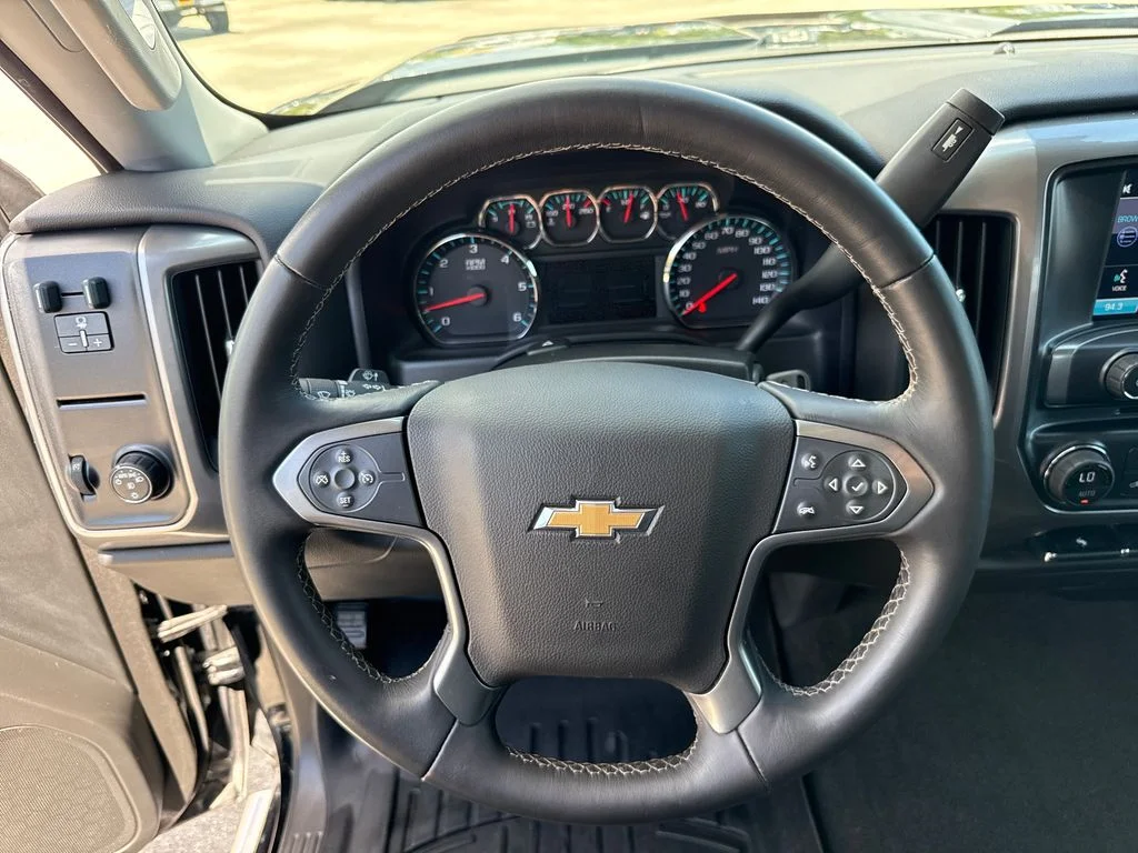Used 2015 Black Chevrolet LT image 15