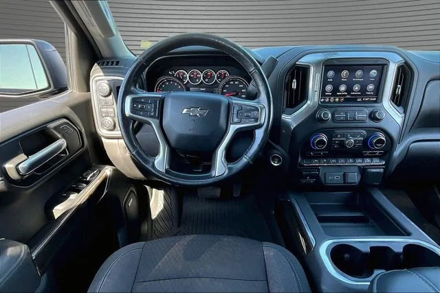 Used 2020 Blue Chevrolet RST image 9