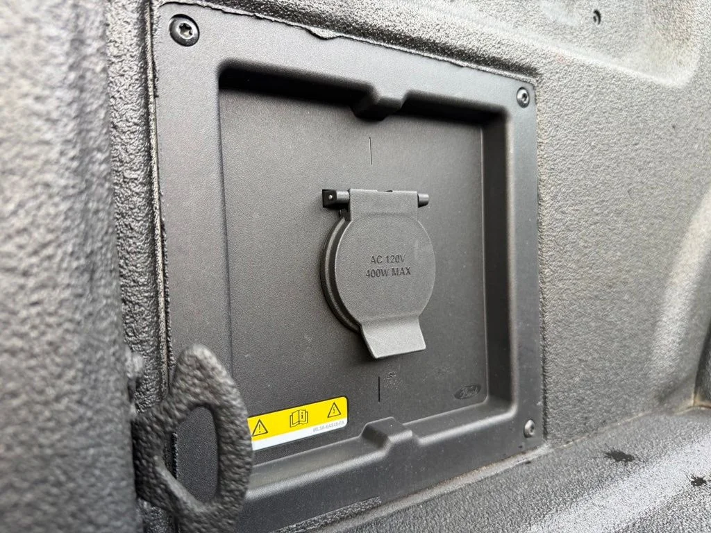 Used 2023 Silver Ford XLT image 24
