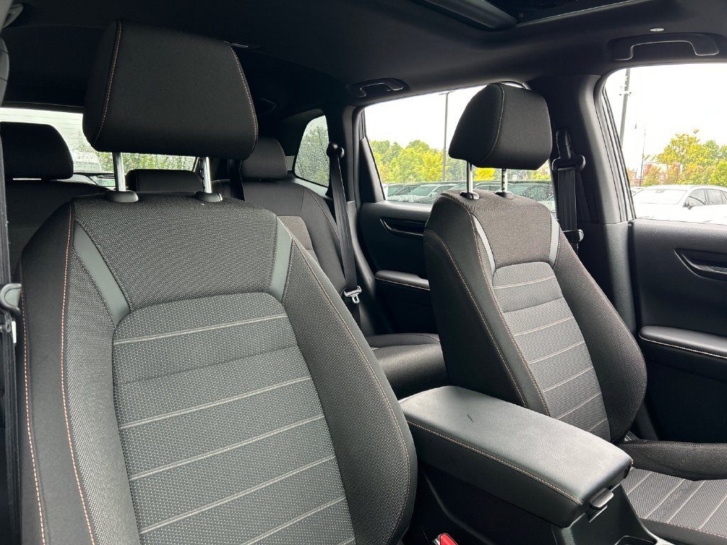 Used 2025  Honda Sport image 26