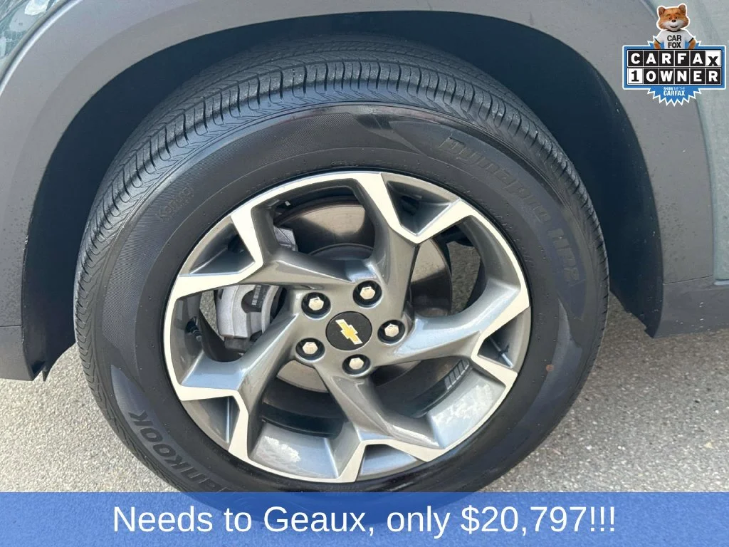 Used 2025 Gray Chevrolet LT image 11
