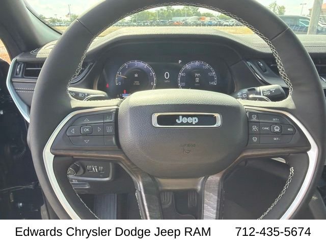 New 2027 Fathom Blue Pearlcoat Jeep Limited image 19