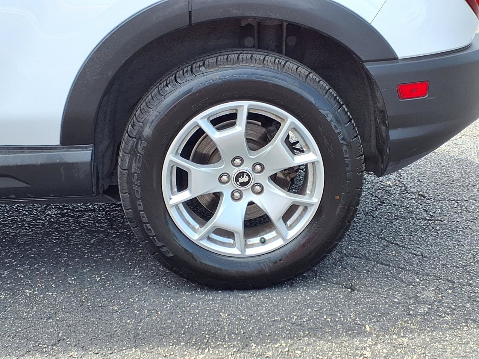 Used 2022 White Ford  image 9